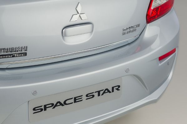 Einparkhilfe hinten Space Star A00 lackiert